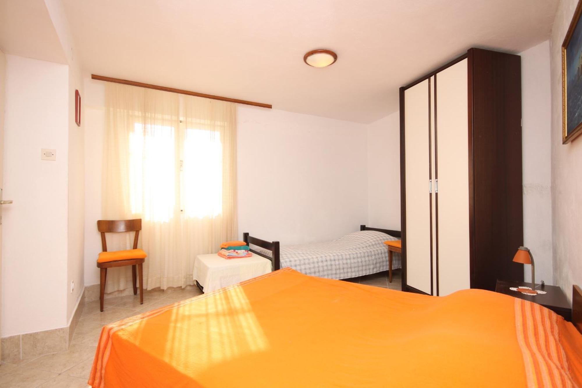 Apartments By The Sea Marusici, Omis - 8632 Mimice Habitación foto